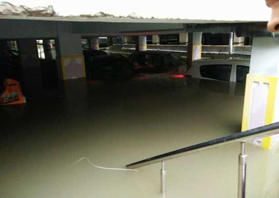 Heavy overnight rains wrecked havoc in parts of Hyderabad and its suburbs as water entered some residential areas and flooded roads. Heavy rains cause floods,Hyderabad,Heavy rain in Hyderabad,Hyderabad rainfall,Flood in Hyderabad,flooded roads in Hyderabad
