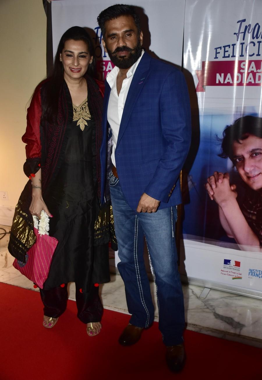 The event last evening was graced by Jacqueline Fernandez, Tiger Shroff and Jackey Shroff, Chunky Pandey, Sunil Shetty, Dvaid Dhawan and Vishal Bhardwaj. Jacqueline Fernandez,Tiger Shroff,Jackey Shroff,Chunky Pandey,Sunil Shetty,Dvaid Dhawan,Vishal Bhardwaj,Sajid Nadiadwalla,French honoring ceremony,Sajid Nadiadwalla French honoring ceremony,French honour for Sajid Nadiadwala