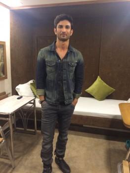 Bollywood actor Sushant Singh Rajput flaunts in G-Star RAW Elwood jeans.