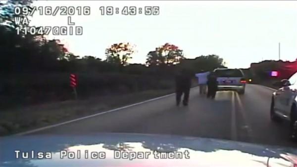 Oklahoma police shooting of Terence Crutcher - Photos,Images,Gallery ...