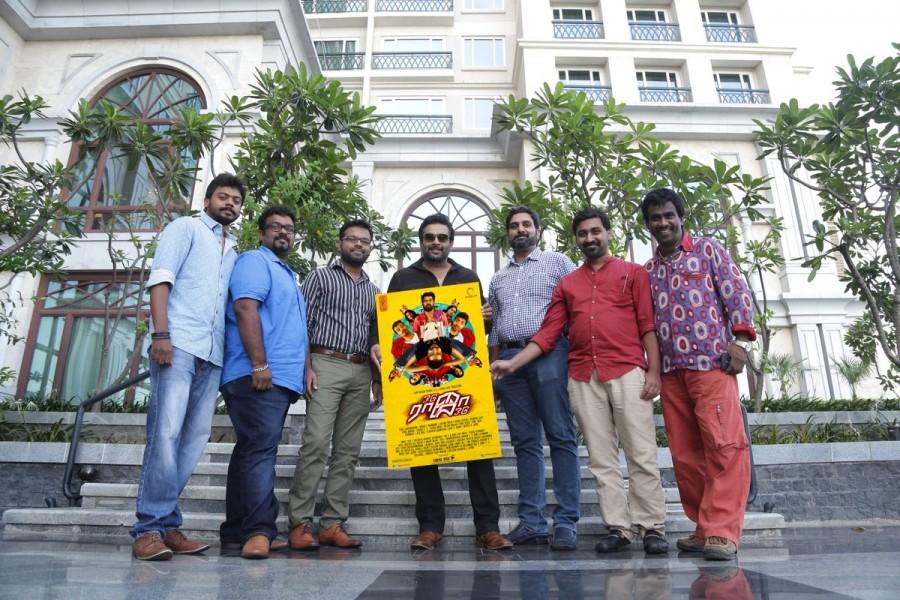 South Indian actor R. Madhavan unveils the First Look Poster of R. Madhavan,Madhavan unveils Odu Raja Odu poster,Odu Raja Odu,Odu Raja Odu first look,Odu Raja Odu first look poster,Odu Raja Odu poster,Odu Raja Odu pics,Odu Raja Odu images,Odu Raja Odu stills,Odu Raja Odu pictures