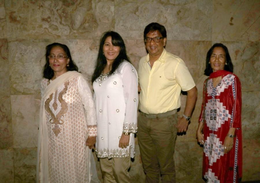 The recent screening of 'Banjo' film was a star-studded affair. Bollywood stars Riteish Deshmukh, Genelia D'Souza, Vashu Bhagnani, Vaishali Deshmukh, Jackky Bhagnani, Mushtaq Sheikh was spotted at the special screening of 'Banjo. Riteish Deshmukh,Genelia D'Souza,Riteish Deshmukh and Genelia D'Souza,Banjo,Banjo special screening,celebs at Banjo special screening,Vashu Bhagnani,Vaishali Deshmukh,Jackky Bhagnani,Mushtaq Sheikh,Banjo special screening pics,Banjo special scre