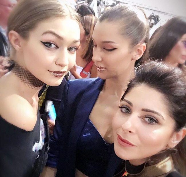 Singer Kanika Kapoor was spotted sitting in the front row of ace fashion designer Roberto Cavallis show at the ongoing Milan Fashion Week. Singer Kanika Kapoor,Kanika Kapoor,Kanika Kapoor at Milan Fashion Week,Milan Fashion Week,Milan Fashion Week 2016,Baby doll Kanika Kapoor,Kanika Kapoor pics,Kanika Kapoor images,Kanika Kapoor photos,Kanika Kapoor stills,Kanika Kapoor pictures