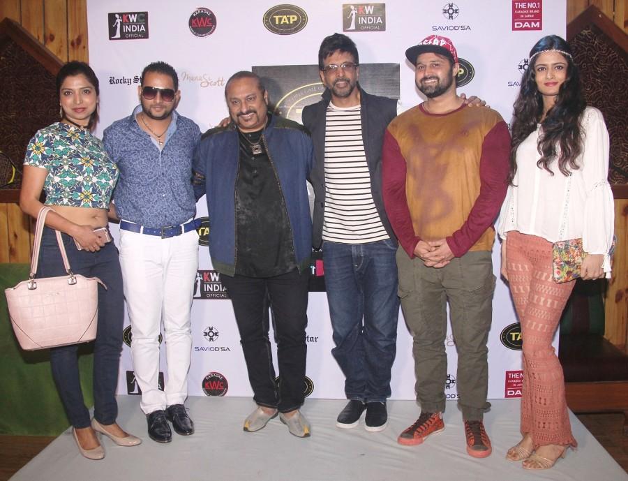 Savio D'Sa, Javed Jafri, Mudasir Ali, Lesle Lewis with Sirf Cash and Sirf Sona at a press conference at TAP Resto Bar to announce the Karaoke World Championships finale. Savio D'Sa,Javed Jafri,Mudasir Ali,Lesle Lewis,Sirf Cash,Sirf Sona,TAP Resto Bar,Karaoke World Championships finale,Karaoke World Championships,TAP Resto Bar press conference
