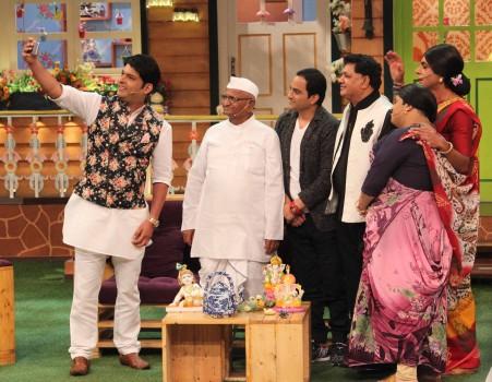 Veteran Gandhian and social crusader Kisan Baburao Hazare, alias Anna Hazare promotes his Biopic on 'The Kapil Sharma Show'.