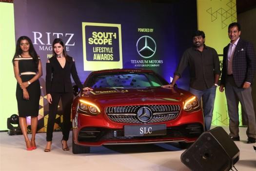 South Scope Lifestyle Awards 2016 event held at Chennai. Celebs like Vijay Sethupathi, Samantha Ruth Prabhu, Latha Rajinikanth, Aishwarya Dhanush, Soundarya Ashwin, Madhumitha, Manchu Lakshmi, Sanjana Galrani, Mariazeena Johnson, Raashi Khanna and others graced the event.
