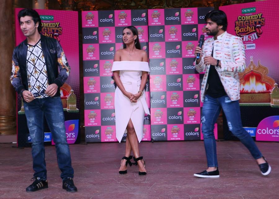 Tv actor likes Bharti Singh, Sumeet Vyas, Krushna Abhishek, Sudesh Lahiri, Aditi Bhatia, Manan Desai, Amruta Khanvilkar, Mona Singh, Ssumier Pasricha aka Pammy Aunty, Ssharad Malhotra, Nia Sharma and Balraj Sayal in Comedy Nights Bachao Taaza. Comedy Nights Bachao Taaza,Bharti Singh,Sumeet Vyas,Krushna Abhishek,Sudesh Lahiri,Aditi Bhatia,Manan Desai,Amruta Khanvilkar,Mona Singh,Ssumier Pasricha aka Pammy Aunty,Ssharad Malhotra,Nia Sharma,Balraj Sayal