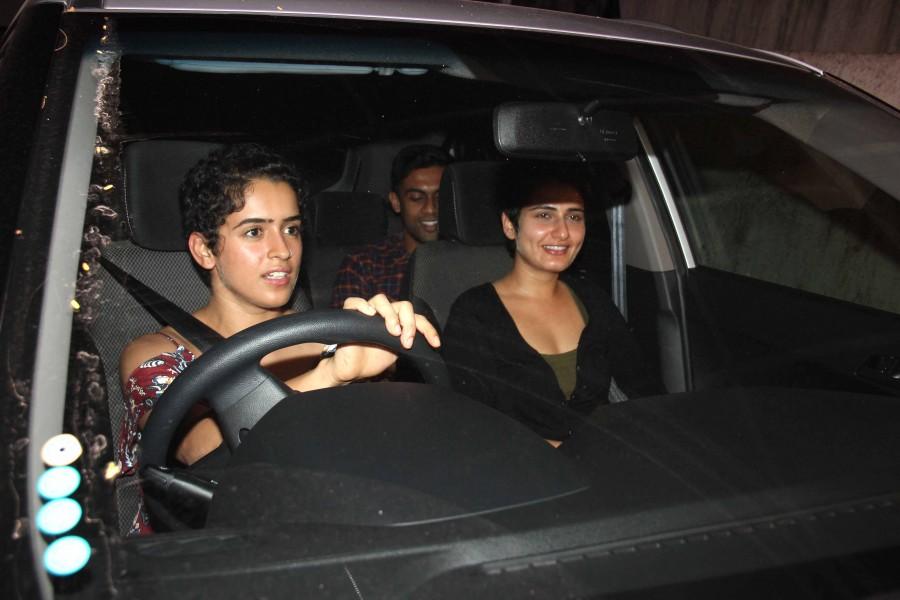 Bollywood actor Aamir Khan watches Pink movie with Dangal movie Team. Aamir Khan,Aamir Khan watches Pink movie,Dangal movie Team,Dangal Team,Aamir Khan with Dangal movie Team,Aamir Khan with Dangal Team,Aamir Khan latest pics,Aamir Khan latest images,Aamir Khan latest photos,Aamir Khan latest stills,Aamir Khan latest pictur