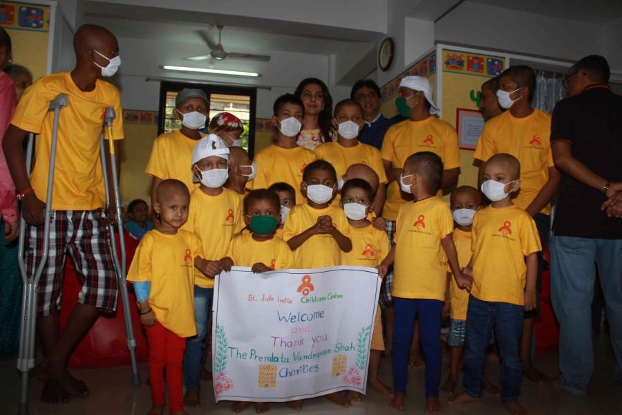 Bollywood actress Juhi Chawla inaugurates Jude India Childcare Centre. Juhi Chawla,Jude India Childcare Centre,Juhi Chawla inaugurates Jude India Childcare Centre,Juhi Chawla at Jude India Childcare Centre,Juhi Chawla pics,Juhi Chawla images,Juhi Chawla photos,Juhi Chawla stills,Juhi Chawla pictures
