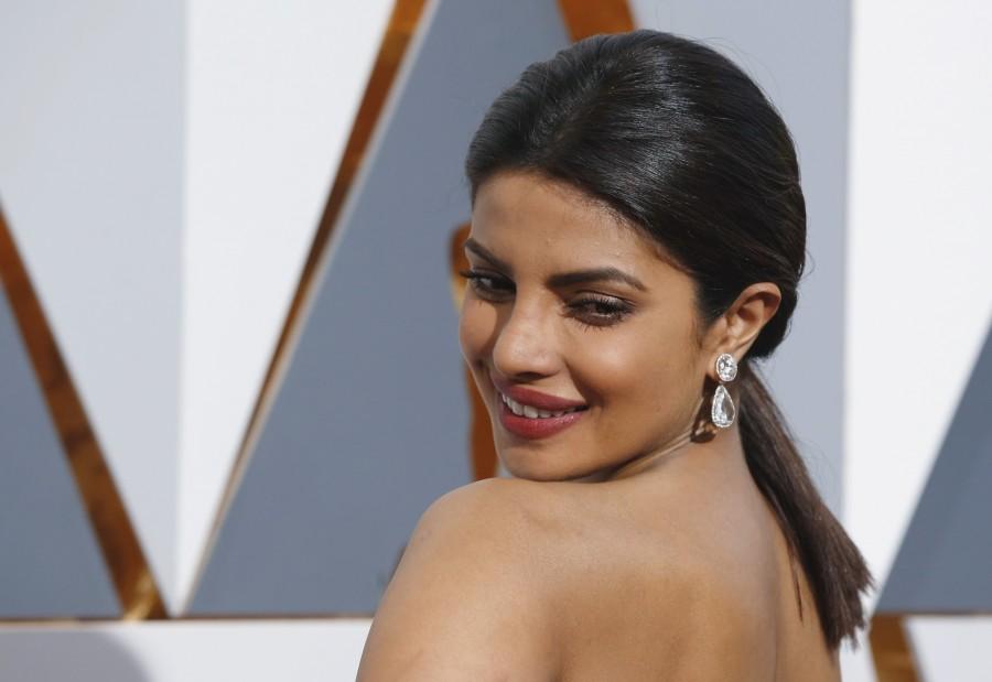 Hollywood diva Sofia Vergara topped the Forbes list of the world’s highest-paid TV actress. The list also includes Bollywood actress Priyanka Chopra, who is milking a mark in the international world with her show Quantico. Check out the slideshow of the top 10 highest paid TV actresses. Highest paid TV actresses,worlds highest paid TV actresses 2016,highest paid TV actresses 2016,Sofia Vergara,Kaley Cuoco,Mindy Kaling,Ellen Pompeo,mariska hargitay,Kerry Washington,Priyanka Chopra,priyanka chopra highest paid television actress