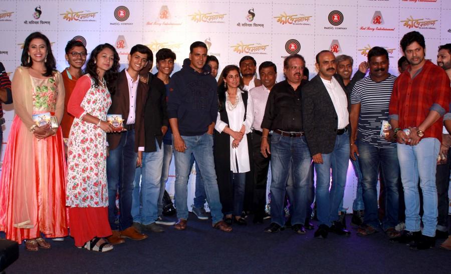 Bollywood actor Akshay Kumar and Dimple Kapadia with star cast during the music launch of Marathi film Kaul Manacha. Akshay Kumar,Dimple Kapadia,Akshay Kumar and Dimple Kapadia,Marathi film Kaul Manacha,Kaul Manacha,Kaul Manacha music,Kaul Manacha music launch,Kaul Manacha audio