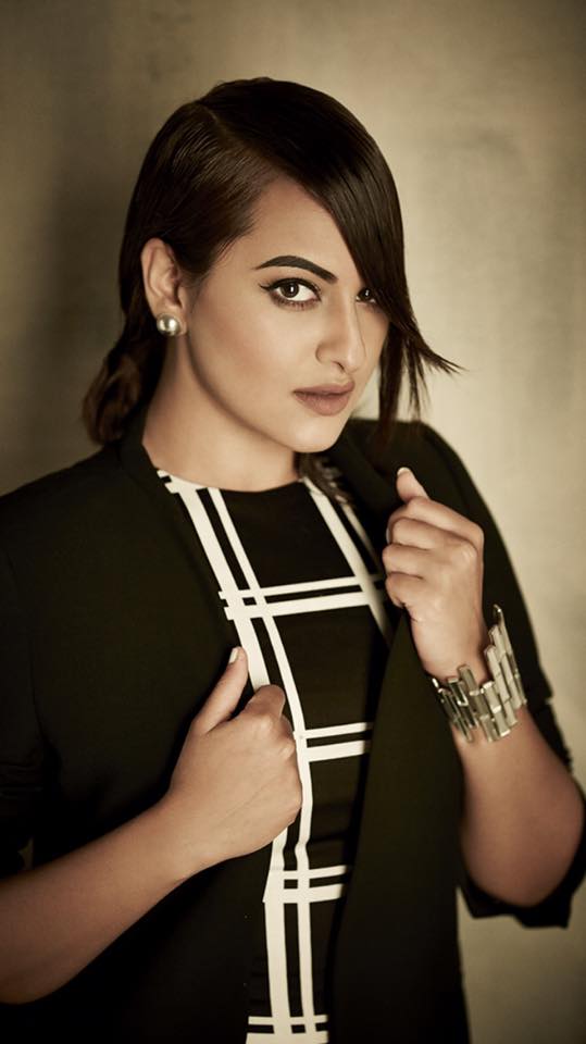 Sonakshi Sinha Sonakshi Sinha,actress Sonakshi Sinha,Sonakshi Sinha latest pics,actress Sonakshi Sinha pics,bollywood actress pics
