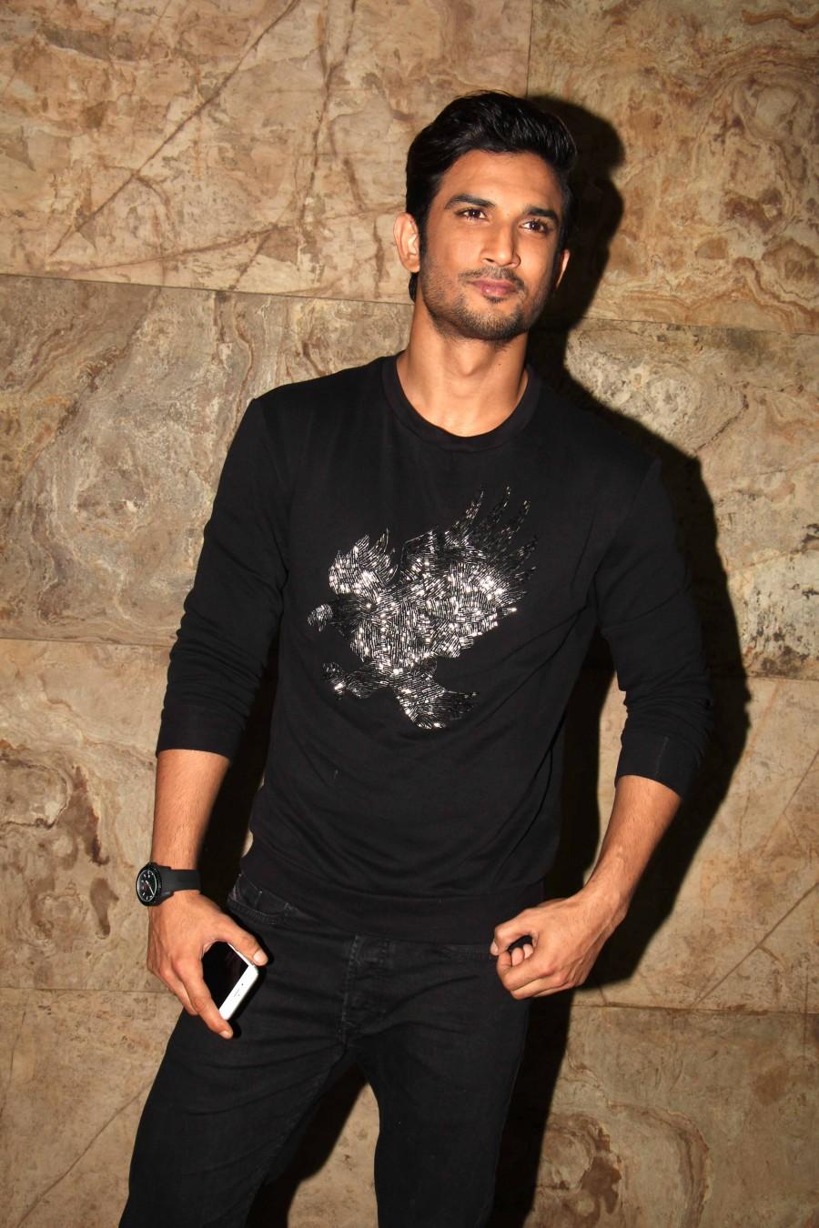 M.S. Dhoni: The Untold Story movie Special screening at lightbox with starcast of the film. M.S. Dhoni: The Untold Story,M.S. Dhoni,Dhoni,Mahendra Singh Dhoni,Sushant Singh Rajput,Sushant Singh Rajput and Dhoni,Sushant Singh