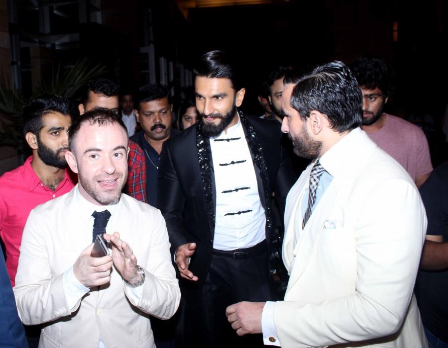 Bollywood celebs like Safi Ali Khan, Amitabh Bachchan, Tiger Shroff at 8th edition of the GQ Men of the Year Awards. Amitabh Bachchan,Safi Ali Khan,Tiger Shroff,Amitabh Bachchan at GQ Men of the Year Awards,Safi Ali Khan at GQ Men of the Year Awards,Tiger Shroff at GQ Men of the Year Awards,GQ Men of the Year Awards,GQ Men of the Year Awards 2016