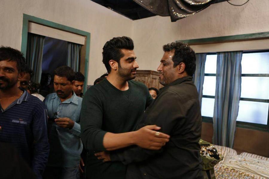 The team of Jagga Jasoos recently started shoot of their last schedule in Mumbai. It was celebration time on the sets as Ranbir Kapoor celebrated his birthday on the sets of his upcoming film in filmcity, Mumbai. Ranbir Kapoor,Ranbir Kapoor celebrates his 34th birthday,Ranbir Kapoor birthday celebrations,Ranbir Kapoor 34th birthday celebrations,Jagaa Jasoos,Ranbir Kapoor celebrates birthday on the sets of Jagaa Jasoos,bollywood movie Jagaa Jasoos,Ranbir Kapoor bir