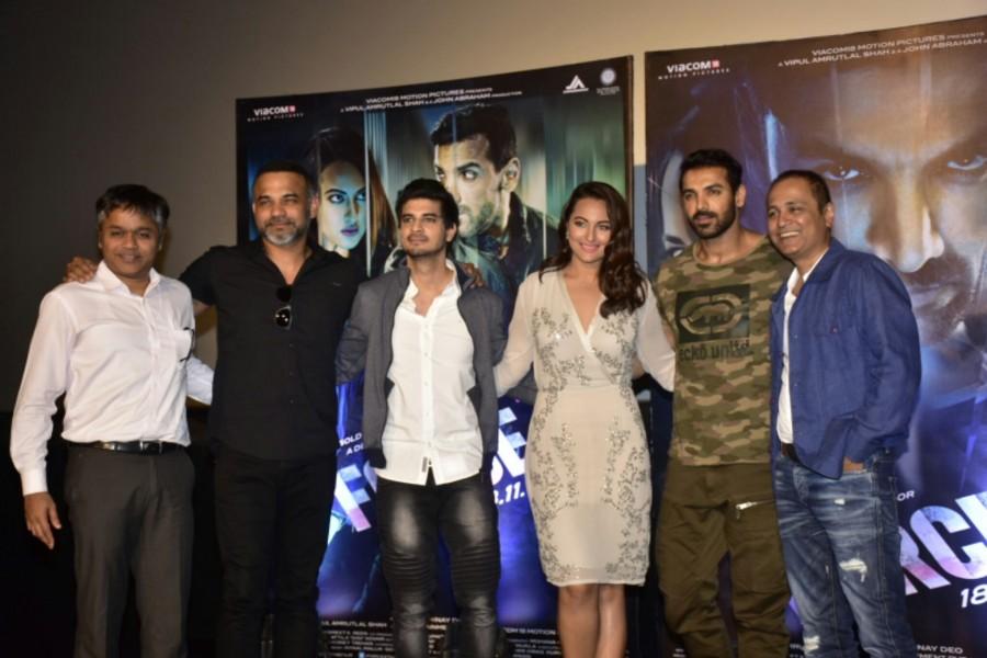 Makers of Force 2, Ajit Andhare, Vipul Amrutlal Shah, Abhinay Deo along with the starcast comprising of John Abraham, Sonakshi Sinha and Tahir Raj Bhasin presented to the audience, the power packed trailer of their film. John Abraham,Sonakshi Sinha,Force 2 trailer,Force 2 trailer launch,Force 2 trailer launch pics,Force 2 trailer launch images,Force 2 trailer launch photos,Force 2 trailer launch stills,Force 2 trailer launch pictures,Force 2,John Abraham and Sonakshi Sinh
