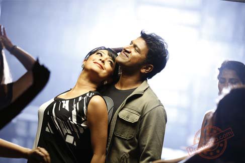 Doddmane Hudga is an upcoming Kannada movie co-written and directed by Duniya Soori and produced by M. Govindu under the Ajay Pictures banner. The film stars Puneeth Rajkumar and Radhika Pandit in the lead role, while Ambareesh, Sumalatha, Bharathi Vishnuvardhan, Srinivasa Murthy, Krishna, P. Ravi Shankar, Rangayana Raghu, Chikkanna, Avinash, Santosh and Udaya Raghav appear in the supporting role. Puneeth Rajkumar,Radhika Pandit,Puneeth Rajkumar and Radhika Pandit,Doddmane Hudga movie stills,Doddmane Hudga movie pics,Doddmane Hudga movie images,Doddmane Hudga movie photos,Doddmane Hudga movie pictures,Doddmane Hudga pics,Doddmane Hudga images,Doddm