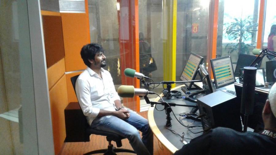 South Indian Actor Sivakarthikeyan promotes his upcoming movie Remo in Malaysia. Sivakarthikeyan promotes Remo,Sivakarthikeyan,Sivakarthikeyan in Malaysia,Sivakarthikeyan promotes Remo movie,Remo movie promotion,Remo promotion,Remo movie promotion in Malaysia,Remo promotion in Malaysia