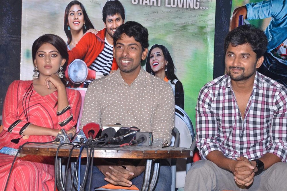 Telugu movie Majnu Success Meet event held at Hyderabad. Celebs like Nani, Anu Emmanuel, Gemini Kiran, Virinchi Varma, P. Kiran, Geetha Golla and others graced the event. Majnu Success Meet,Nani,Anu Emmanuel,Majnu Success Meet pics,Majnu Success Meet images,Majnu Success Meet photos,Majnu Success Meet stills,Majnu Success Meet pictures,Majnu,Telugu movie Majnu