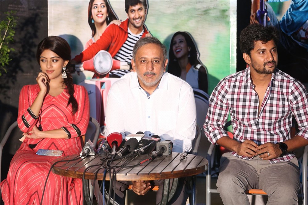 Telugu movie Majnu Success Meet event held at Hyderabad. Celebs like Nani, Anu Emmanuel, Gemini Kiran, Virinchi Varma, P. Kiran, Geetha Golla and others graced the event. Majnu Success Meet,Nani,Anu Emmanuel,Majnu Success Meet pics,Majnu Success Meet images,Majnu Success Meet photos,Majnu Success Meet stills,Majnu Success Meet pictures,Majnu,Telugu movie Majnu