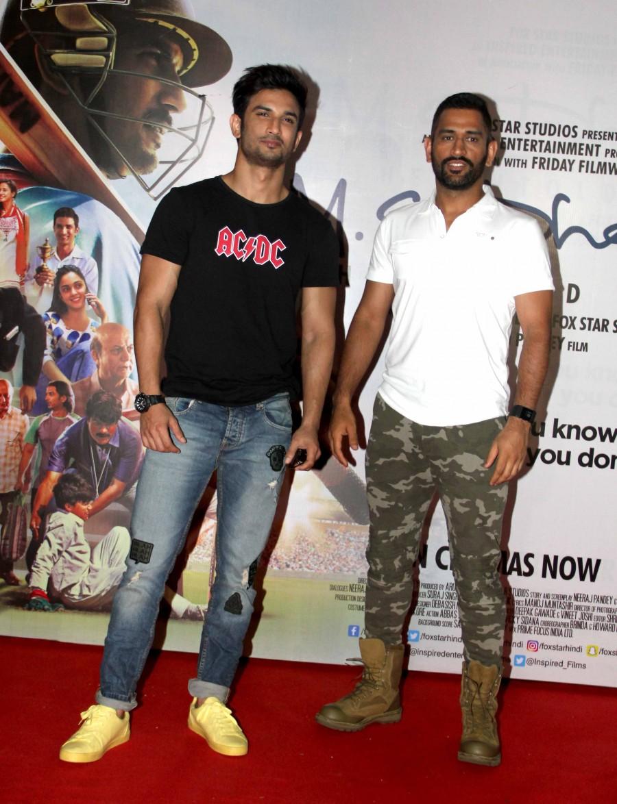 India's limited overs skipper Mahendra Singh Dhoni and Sushant Singh Rajput snapped at 'M.S. Dhoni: The Untold Story' promotions. Mahendra Singh Dhoni,Dhoni,MS Dhoni-The Untold Story,M.S. Dhoni,M.S. Dhoni box office,Sushant Singh Rajput,Dhoni and Sushant Singh,Sushant Singh,sushant singh rajput ms dhoni