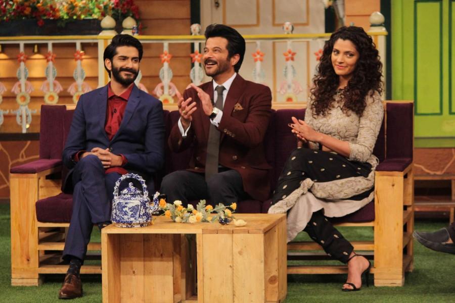 Anil Kapoor with Harshvardhan Kapoor, Saiyami Kher and Om Praksh Mehra promote Mirzya at Kapil Sharma's show. Anil Kapoor,Harshvardhan Kapoor,Saiyami Kher,Om Praksh Mehra,Mirzya at Kapil Sharma's show,Mirzya Team at Kapil Sharma's show,Kapil Sharma show,Mirzya promotion,Mirzya movie promotion,Mirzya movie promotion pics,Mirzya movie promotion images,Mir