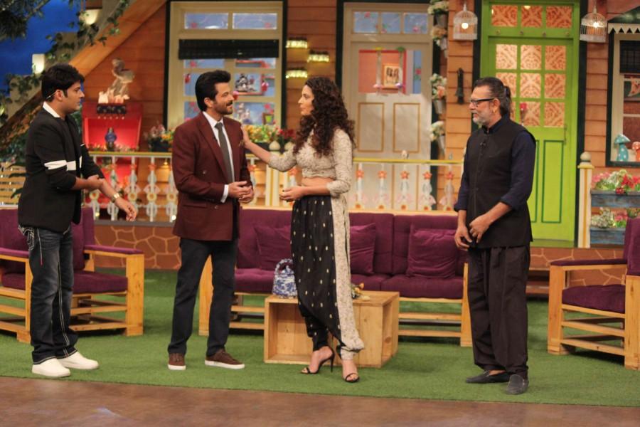 Anil Kapoor with Harshvardhan Kapoor, Saiyami Kher and Om Praksh Mehra promote Mirzya at Kapil Sharma's show. Anil Kapoor,Harshvardhan Kapoor,Saiyami Kher,Om Praksh Mehra,Mirzya at Kapil Sharma's show,Mirzya Team at Kapil Sharma's show,Kapil Sharma show,Mirzya promotion,Mirzya movie promotion,Mirzya movie promotion pics,Mirzya movie promotion images,Mir
