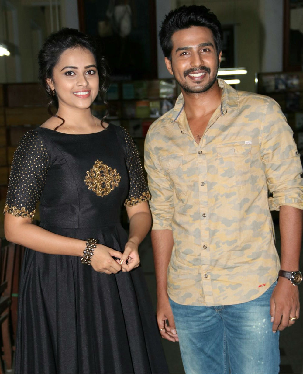 Tamil movie Maaveeran Kittu Teaser launched in Chennai. Celebs like Vishnu Vishal, R. Parthiban, Sri Divya, Pa Ranjith, Harish Uthaman, Kasi Viswanathan, Icewear Chandrasamy, Suseenthiran, Rajeevan, D.N.Thai Saravanan, Samuthirakani and others graced the event. Maaveeran Kittu Teaser Launch,Maaveeran Kittu Teaser,Vishnu Vishal,R. Parthiban,Sri Divya,Pa Ranjith,Harish Uthaman,Kasi Viswanathan,Icewear Chandrasamy,Suseenthiran,Rajeevan,D.N.Thai Saravanan,Samuthirakani,Maaveeran Kittu Teaser Launch pics,Maaveeran Ki