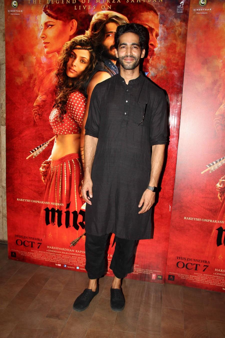Bollywood actor Amitabh Bachchan at Mirzya Film Special Screening at Light box. Amitabh Bachchan,Amitabh Bachchan at Mirzya Film Special Screening,Mirzya Film Special Screening,Mirzya Special Screening,Mirzya Special Screening pics,Mirzya Special Screening images,Mirzya Special Screening photos,Mirzya Special Screening stills,Mirzya