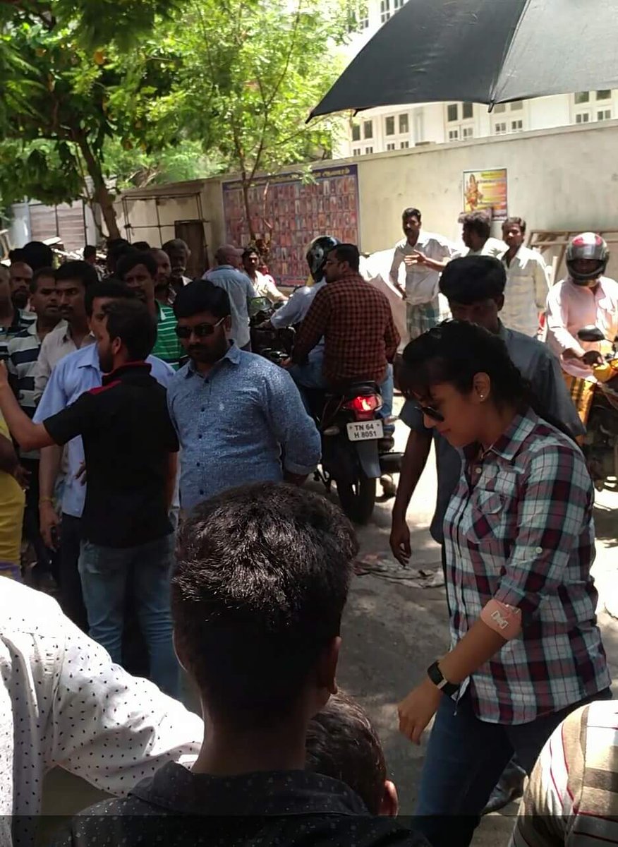 Photos of South Indian Actress Jyothika at director Bramma Movie Shooting Spot. Jyothika,Jyothika at Movie Shooting Spot,Jyothika at Shooting Spot,Jyothika at new movie Shooting Spot,Jyothika new movie,Jyothika pics,Jyothika images,Jyothika stills,Jyothika pictures,Jyothika at director Bramma' new movie sets