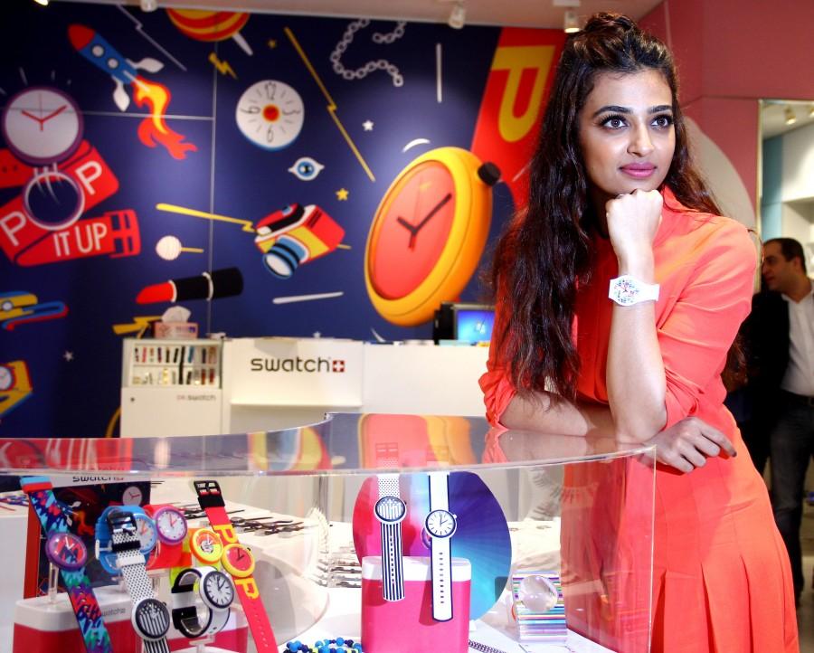 Photos of Bollywood actress Radhika Apte launches the new SWATCH store in Mumbai. Radhika Apte,actress Radhika Apte,Radhika Apte launches the new SWATCH store,SWATCH store,Radhika Apte pics,Radhika Apte images,Radhika Apte stills,Radhika Apte pictures