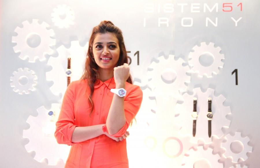 Photos of Bollywood actress Radhika Apte launches the new SWATCH store in Mumbai. Radhika Apte,actress Radhika Apte,Radhika Apte launches the new SWATCH store,SWATCH store,Radhika Apte pics,Radhika Apte images,Radhika Apte stills,Radhika Apte pictures