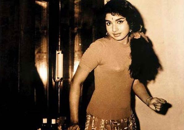Check out Tamil Nadu CM Jayalalithaa's Rare and Unseen Pictures. Jayalalithaa,jayalalithaa health,Jayalalithaa dead,Jayalalithaa death rumours,Jayalalithaa rare pics,Jayalalithaa rare images,Jayalalithaa rare photos,Jayalalithaa rare stills,Jayalalithaa rare pictures,Jayalalithaa unseen pics,Jayalalithaa unseen images