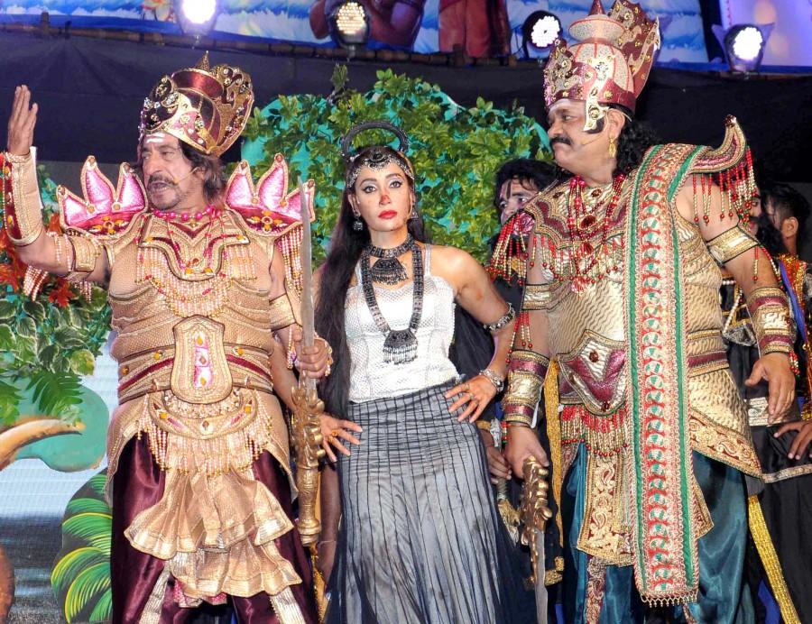 Sofia Hayat is in India to promote her film Six X. She went to Delhi to play Surpnakha in Ramleela at Red Fort. This was her first play in India. She loved the response of public. More than 50,000 people came to see the Ramleela. Shakti Kapoor played Khar, Harish played Laxman and Gurleen Chopra played Sita. Sofia Hayat,actress Sofia Hayat,Sofia Hayat plays Surpnakha,Surpnakha,Ramleela at New Delhi Red Fort,Sofia Hayat pics,Sofia Hayat images,Sofia Hayat photos,Sofia Hayat stills,Sofia Hayat pictures