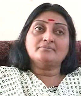 The 51-year-old -- known for films like "Perumthachan" and "Kauthuka" -- breathed her last at the state-run Medical College Hospital, where she was being treated. Sreelatha Menon Passes Away,Sreelatha Menon dead,Sreelatha Menon,Malayalam Actress Sreelatha Menon,actress Sreelatha Menon dead,Sreelatha Menon pics,Sreelatha Menon images,Sreelatha Menon photos,Sreelatha Menon stills,Sreelatha Menon pictures