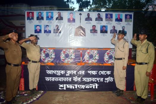 Departing from the normal, a Durga Puja pandal (marquee) here is paying tribute to the 19 Indian Army soldiers martyred in a terrorist attack on their camp in Uri in Jammu and Kashmir last month. Thousands of puja revellers thronged the Agantuk Club Durga Puja pandal (marquee) here to pray before the goddess and pay their respects to the martyred soldiers. 