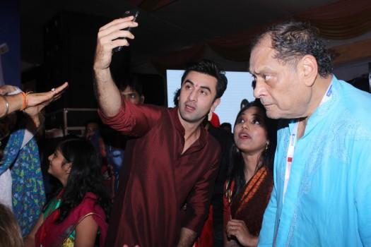 Bollywood celebs like Kajol and Ranbir Kapoor are celebrating Durga Ashtami with family and friends. The Tamasha actor greeted all his fans and was all smiles for the shutterbugs.
