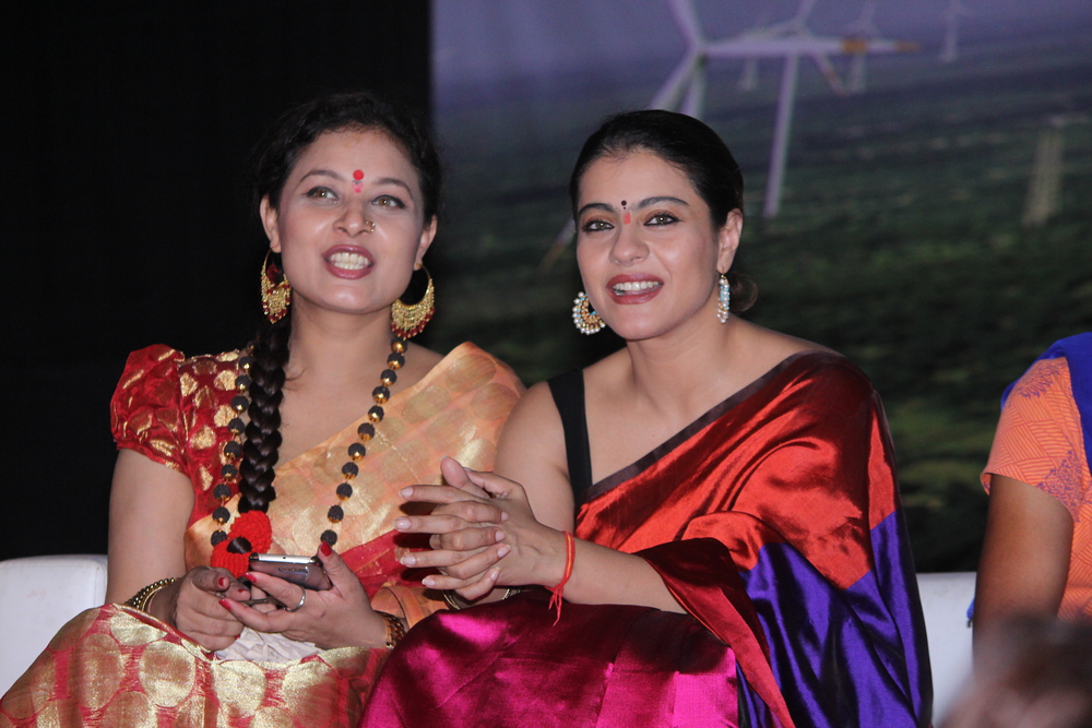 Bollywood celebs like Kajol and Ranbir Kapoor are celebrating Durga Ashtami with family and friends. The Tamasha actor greeted all his fans and was all smiles for the shutterbugs. Kajol,Ranbir Kapoor,Durga Ashtami,Durga Ashtami celebrations,Celebs celebrates Durga Ashtami,Durga Ashtami celebration pics,Durga Ashtami celebration images,Durga Ashtami celebration photos,Durga Ashtami celebration stills,Durga Ashtami celebration pictur