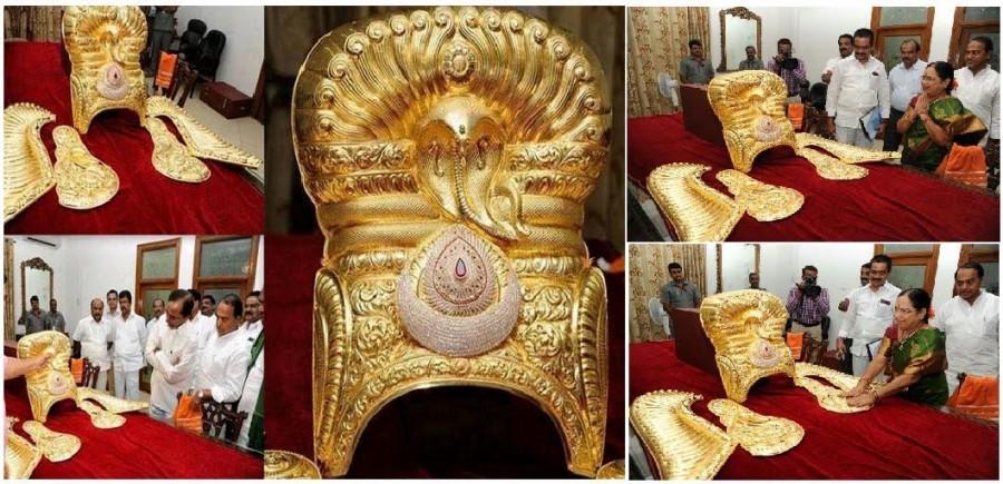 Telangana assembly Speaker Madhusudhana Chary, Deputy Chief Minister Kadiam Srihari, Endowments Minister A. Indrakaran Reddy and top officials also attended the ceremony. Telangana CM,Telangana CM K Chandrasekhar Rao,Chandrasekhar Rao,Chandrasekhar Rao Offers Rs 3.5 Crore Golden Crown,3.5 Crore Golden Crown,Golden Crown to Temple,Bhadrakali in Warangal,Warangal
