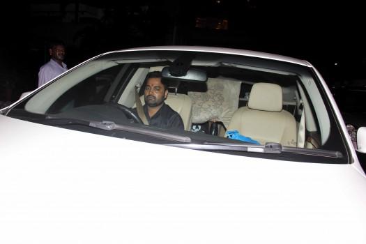 Photos of Bollywood actress Sonakshi Sinha hides her face from photogs.