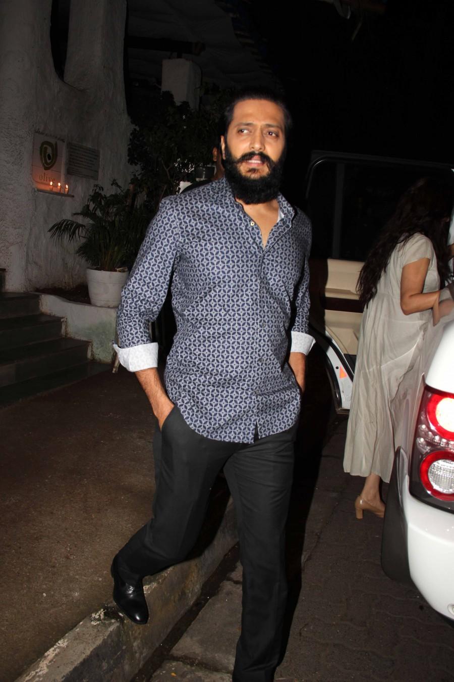 Photos of Riteish Deshmukh, Genelia D'Souza spotted at Bandra olive. Riteish Deshmukh,Genelia D'Souza,Riteish Deshmukh and Genelia D'Souza,Riteish Deshmukh spotted at Bandra olive,Genelia D'Souza spotted at Bandra olive,Genelia D'Souza pics,Genelia D'Souza images,Genelia D'Souza photos,Genelia