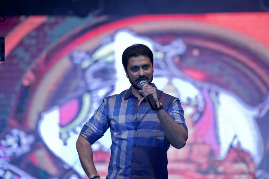 Sandalwood celebs like Darshan, Srujan Lokesh, Aditya, Hariprriya, Bhavana Rao, Diganth, VJ Anushree, Sruthi Hariharan, Harshika Poonacha at Yuva Dasara celebration in Mysore. Darshan,Srujan Lokesh,Aditya,Hariprriya,Yuva Dasara,Yuva Dasara celebration,Darshan at Yuva Dasara celebration,Srujan Lokesh at Yuva Dasara celebration,Aditya at Yuva Dasara celebration,Hariprriya at Yuva Dasara celebration,Yuva Dasara celebration pics