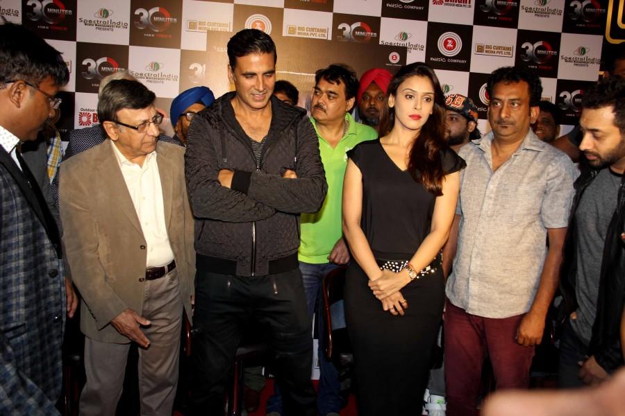 Photos of Bollywood movie '30 Minutes' trailer and music launch. Celebs like Akshay Kumar, Harmeet Singh, Manmeet Singh, Hiten Paintal, Paintal, Mitasha Paintal, Hrishita Bhatt, Divya Khosla Kumar, Bhushan Kumar, Hrishita Bhatt, Hemant Pandey and others graced the event. Akshay Kumar,30 Minutes trailer,30 Minutes trailer launch,30 Minutes trailer pics,30 Minutes trailer images,30 Minutes trailer photos,30 Minutes music,30 Minutes music launch,30 Minutes audio,Harmeet Singh,Manmeet Singh,Hiten Paintal,Paintal,Mitasha Paint