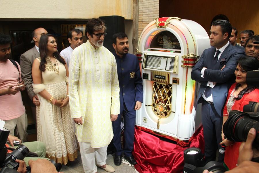 "A few years back, someone for Amsterdam had come and told me, 'We make such things and we would like to make something for you'. I don't know whether a jukebox will be there or not in the future but this gift is very memorable and precious to me. I will keep this in my office here," Amitabh told the media at his office here on Tuesday morning. Amitabh Bachchan celebrates his 69th Birthday,Amitabh Bachchan celebrates 69th Birthday,Amitabh Bachchan 69th Birthday,Amitabh Bachchan Birthday Celebration,Amitabh Bachchan Birthday Celebration pics,Amitabh Bachchan Birthday Celebration images,Amitabh Ba