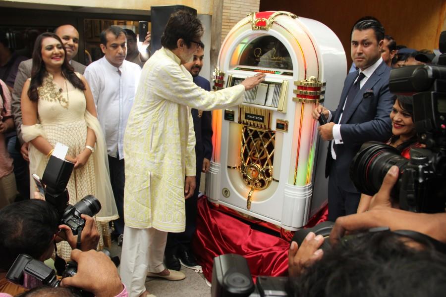 With a career that has spanned over four decades, the actor has explored various characters and looks. He has also travelled widely and explored new things. His hunger to learn more hasn't gone. On his birthday, he said he hopes to learn to play new instruments and learn new languages. Amitabh Bachchan celebrates his 69th Birthday,Amitabh Bachchan celebrates 69th Birthday,Amitabh Bachchan 69th Birthday,Amitabh Bachchan Birthday Celebration,Amitabh Bachchan Birthday Celebration pics,Amitabh Bachchan Birthday Celebration images,Amitabh Ba