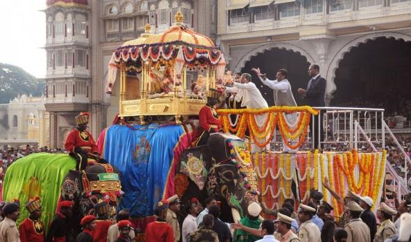 A colourful victory parade, led by a dozen caparisoned elephants, from the royal palace in the city centre marked the grand finale of the 11-day Dasara fest here on Tuesday.