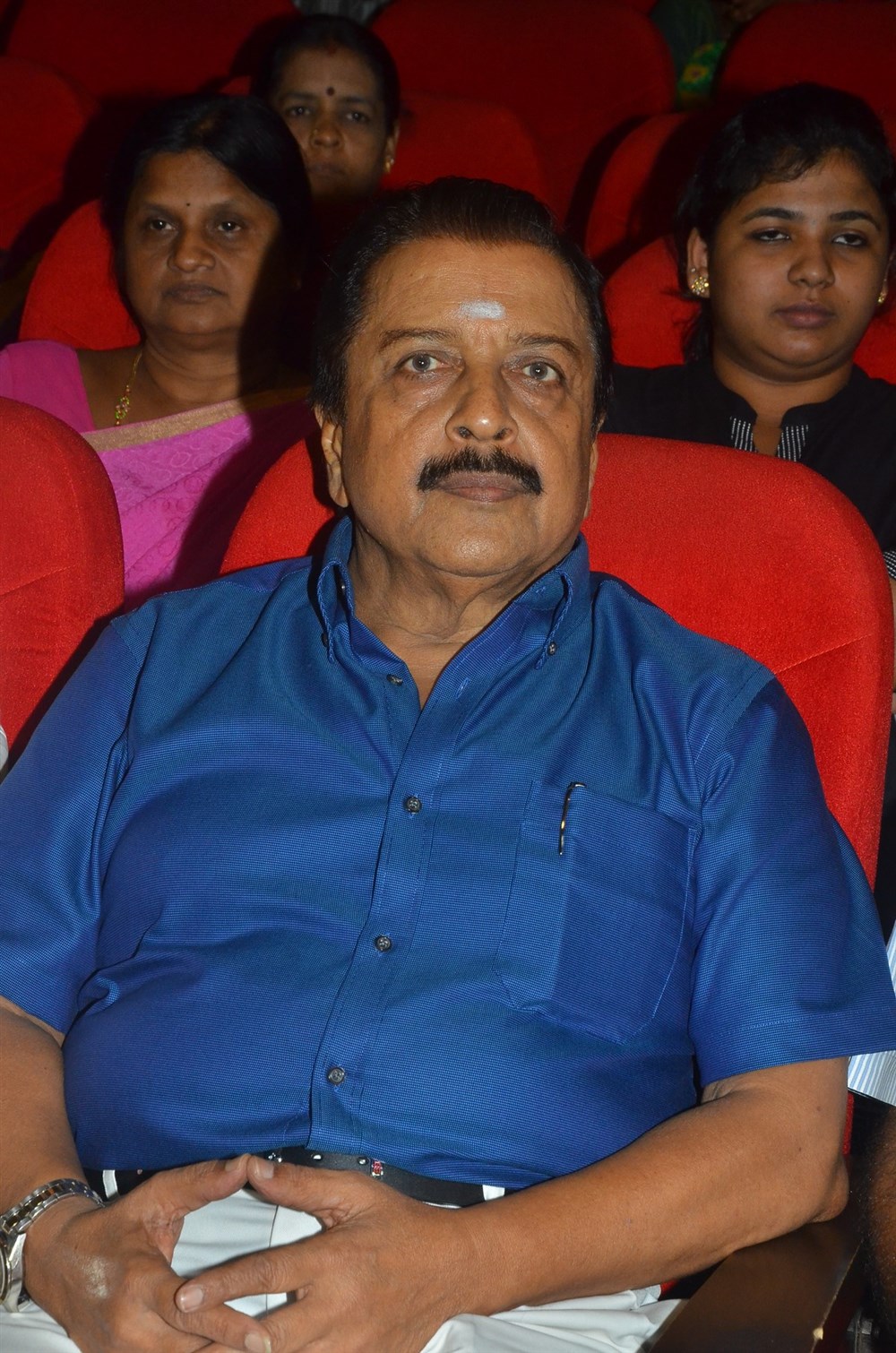 The first year death anniversary of the veteran actress Manorama (Aachi) event held at Chennai. Celebs like Sivakumar, SV Sekar, Sachu, Kutty Padmini and others graced the event. Manorama 1st Death Anniversary,Manorama Death Anniversary,Aachi 1st Death Anniversary,Aachi,Manorama Aachi,Sivakumar,SV Sekar,Sachu,Kutty Padmini