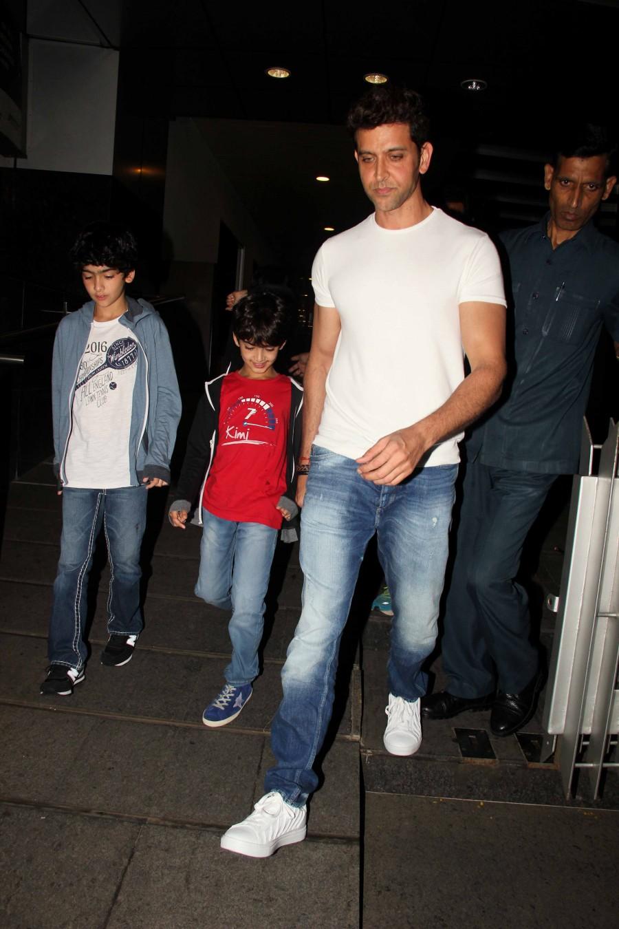 Photos of Bollywood actor Hrithik Roshan spotted with his son at Hakkasan in Bandra. Hrithik Roshan,Hrithik Roshan spotted with his son,Hrithik Roshan with his son,Hrithik Roshan Son,Hrithik Roshan at Bandra,Hrithik Roshan pics,Hrithik Roshan images,Hrithik Roshan photos,Hrithik Roshan stills,Hrithik Roshan pictures