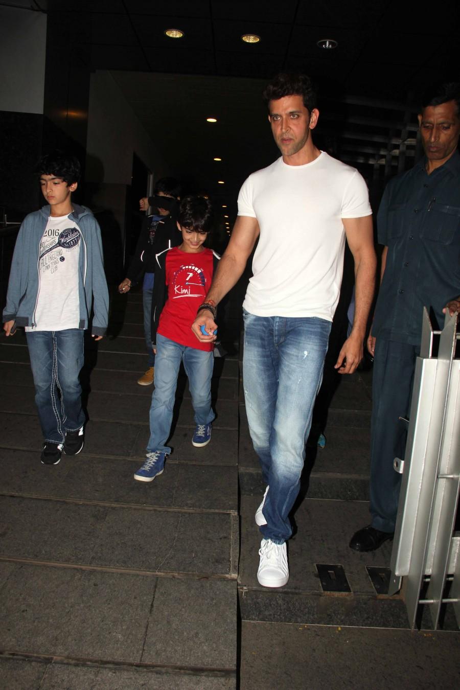 Photos of Bollywood actor Hrithik Roshan spotted with his son at Hakkasan in Bandra. Hrithik Roshan,Hrithik Roshan spotted with his son,Hrithik Roshan with his son,Hrithik Roshan Son,Hrithik Roshan at Bandra,Hrithik Roshan pics,Hrithik Roshan images,Hrithik Roshan photos,Hrithik Roshan stills,Hrithik Roshan pictures