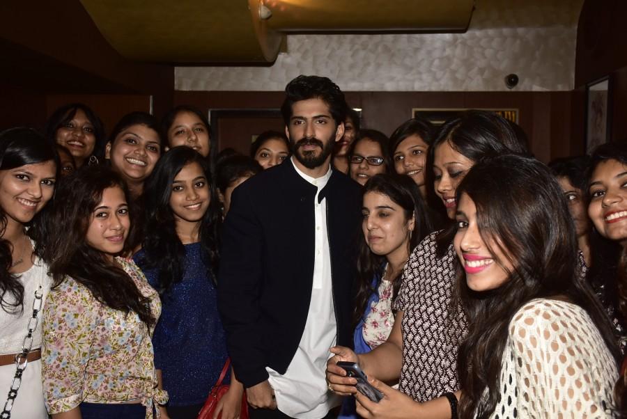 In a first of a kind event, Mirza aka Harshvardhan Kapoor held a special screening of his recently released film Mirzya for his girls fans. Harshvardhan Kapoor,Mirzya special screening,Mirzya,Mirzya special screening for girls,Mirzya special screening pics,Mirzya special screening images,Mirzya special screening photos,Mirzya special screening stills,Mirzya special screening pictures